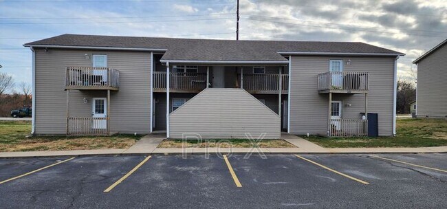 Building Photo - 4569 E Zora St