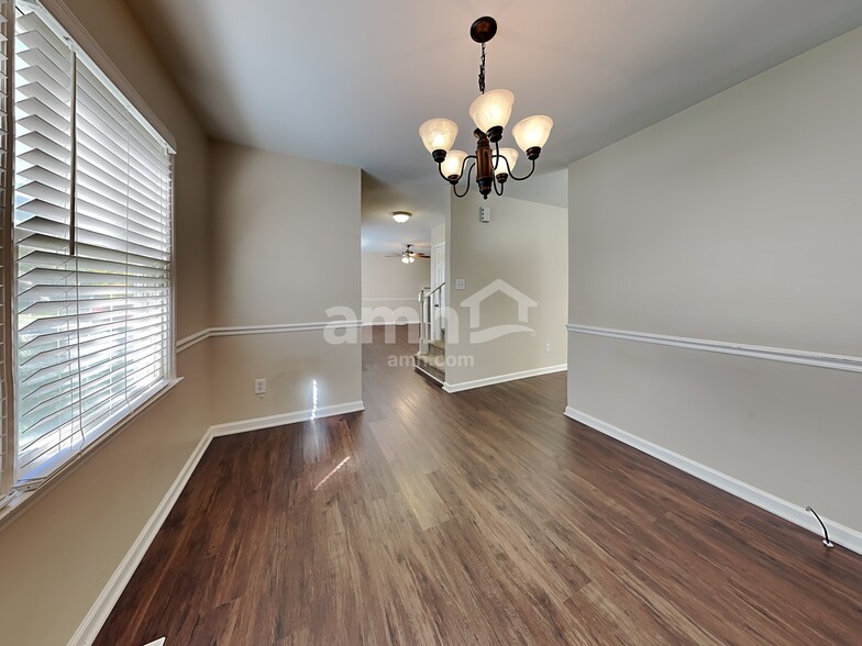 Building Photo - 6112 Glenridge Ct