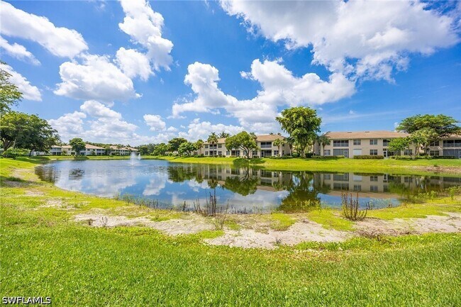 Building Photo - 866 Carrick Bend Cir