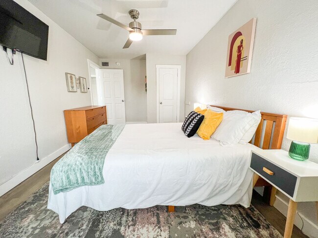 Building Photo - 1116 Morgan Ave