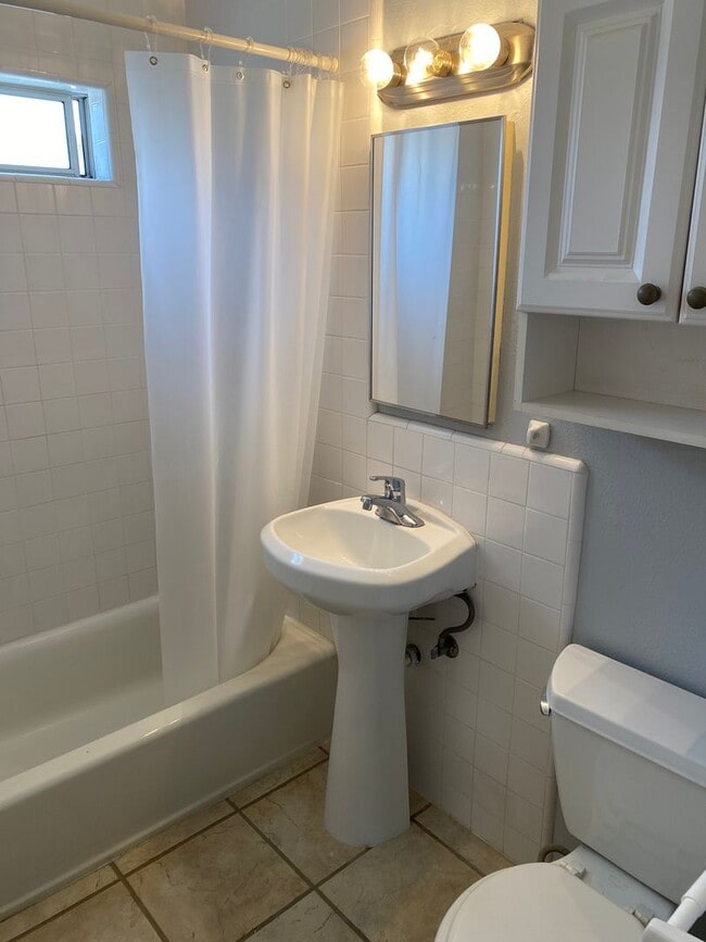 Building Photo - 861 Missouri St