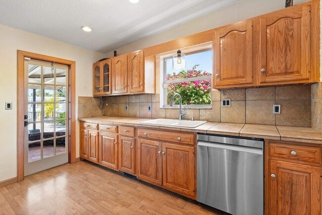 Building Photo - 2431 Key Largo Ln