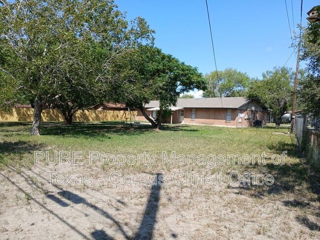 Building Photo - 10609 Kingwood Dr