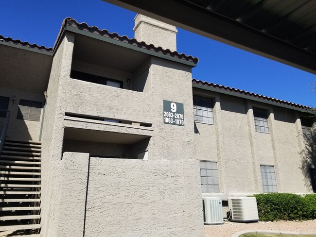 Primary Photo - COMING SOON 2 BEDROOM 2 BATH CONDO WOODGLE...