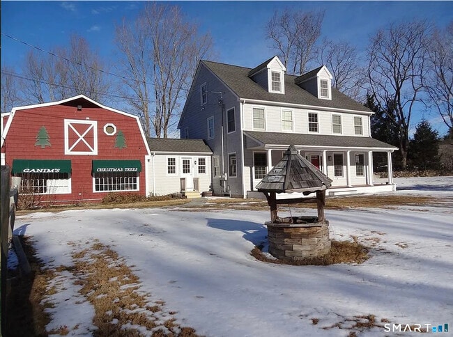 Building Photo - 128 Center Rd
