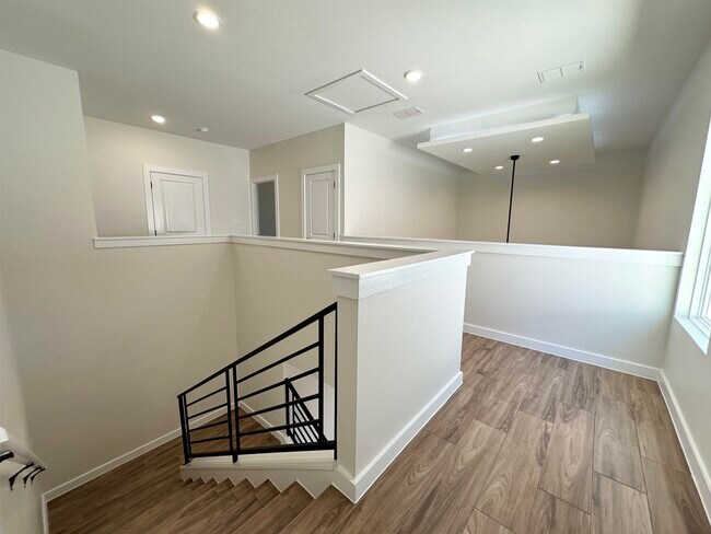 Building Photo - 7524 Cresta Bella Rd