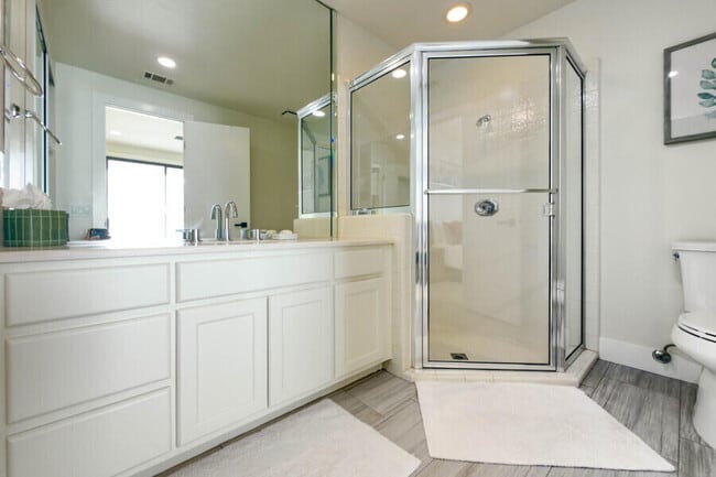 Building Photo - 80671 Cherry Hills Dr