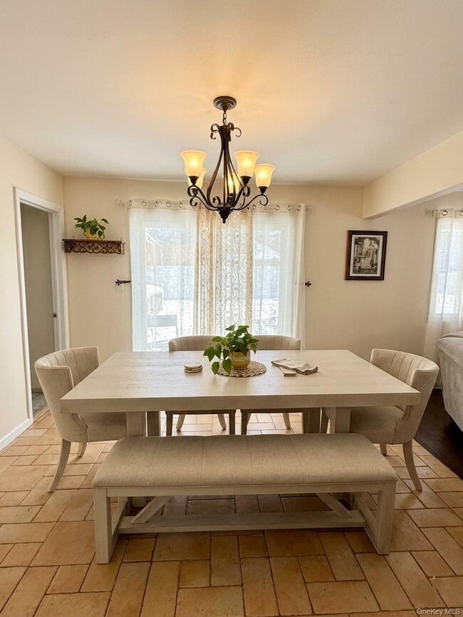 Building Photo - 61 Brookhaven Dr