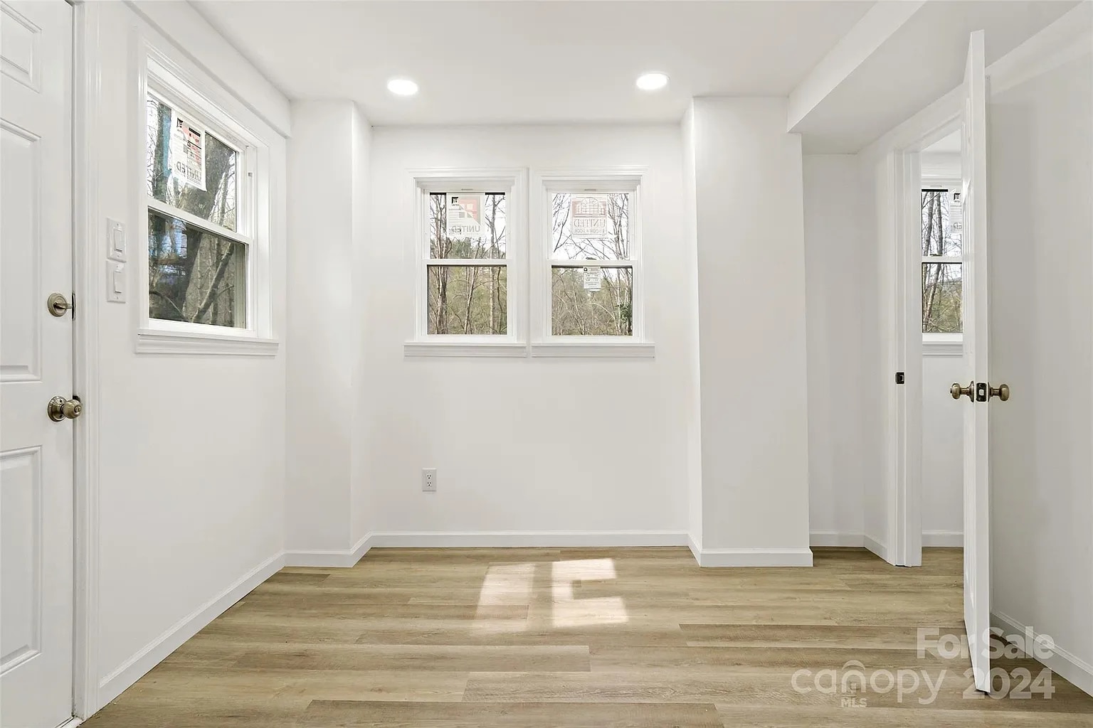 Downstairs Unit B - 228 Barrett Rd
