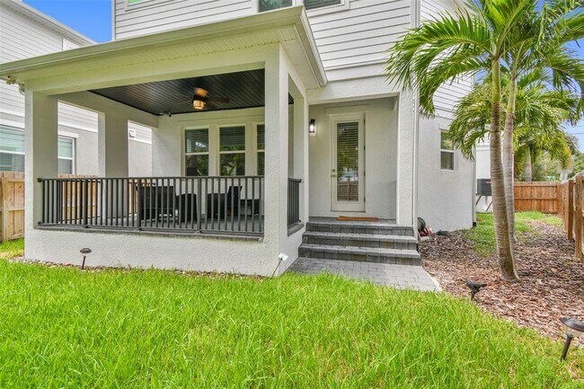 Building Photo - 5700 Interbay Blvd