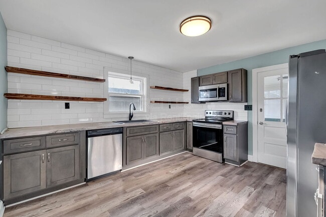 Building Photo - 4724 Cane Run Rd