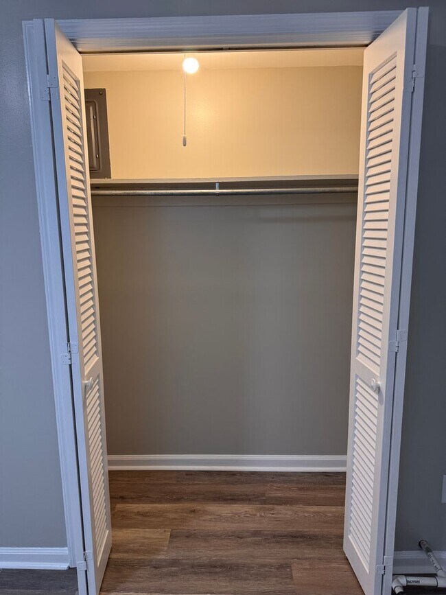 Building Photo - Santana - Princeton