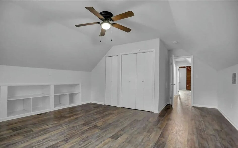 Building Photo - 5922 Benton Heights Ave