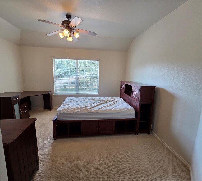Building Photo - 8213 Endeavor Cir