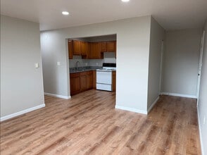 Building Photo - 5660 - 5670 Lancaster St