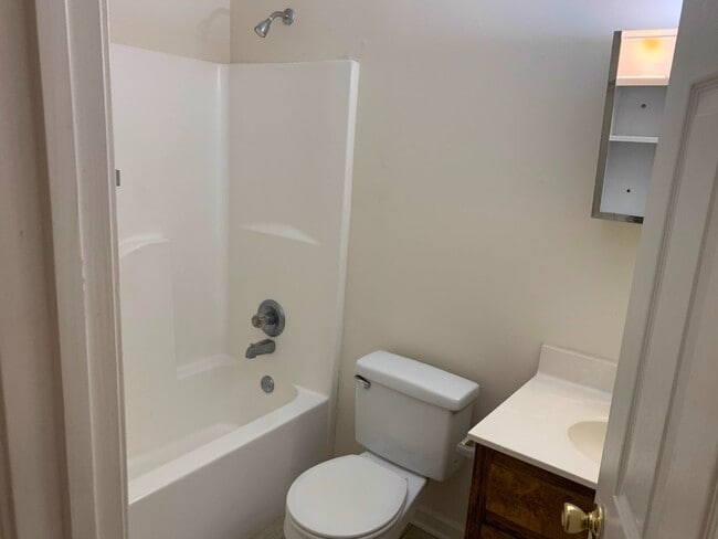 Building Photo - PRE-LEASING FOR AUGUST 7 2026!