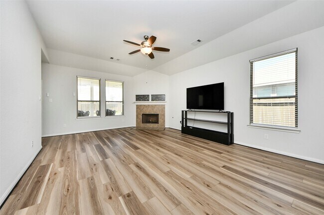 Building Photo - 20043 Poppy Hills Ln