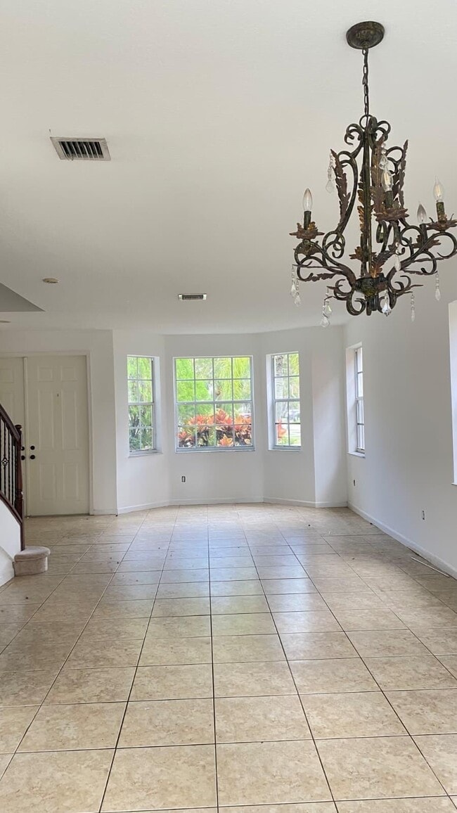 Building Photo - 9814 Shepard Pl