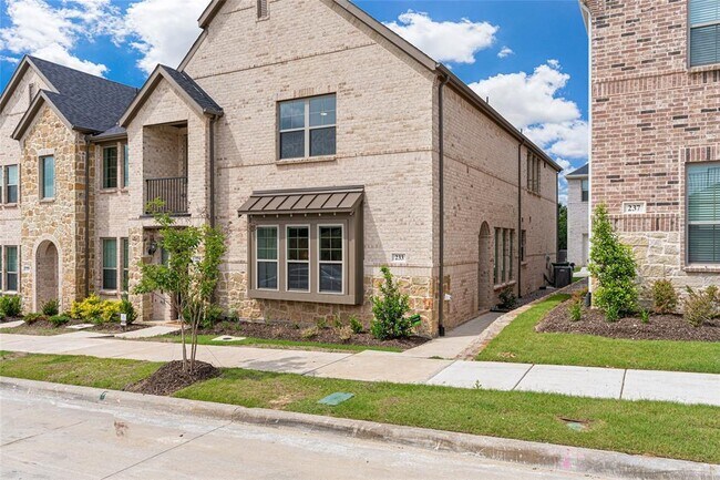 Building Photo - 233 Bridgewater Ave