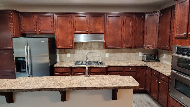 Building Photo - 25146 Harpenden Terrace