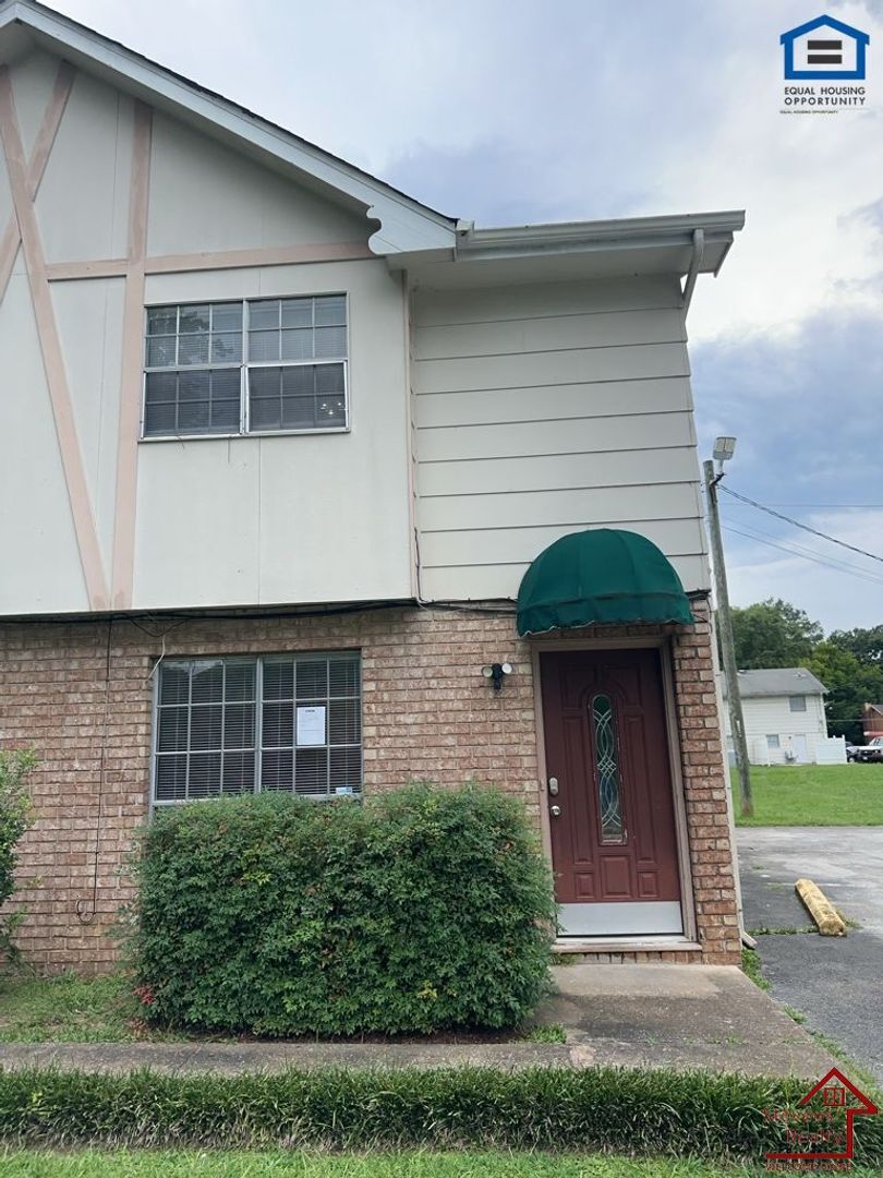 Building Photo - 4127 Wilkesview Dr