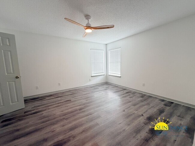 Building Photo - Charming 3 Bedroom Home in Shalimar near Eglin AFB & Hurlburt Field!