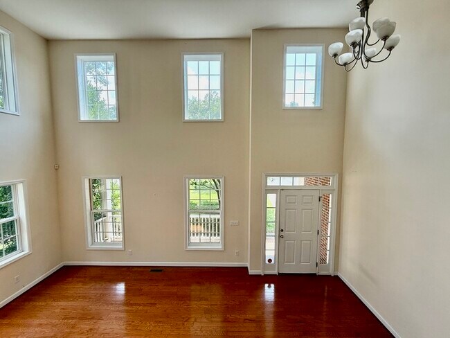 Building Photo - 410 Harkness Cir