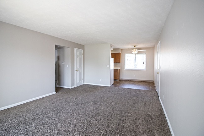 Interior Photo - The Fairway