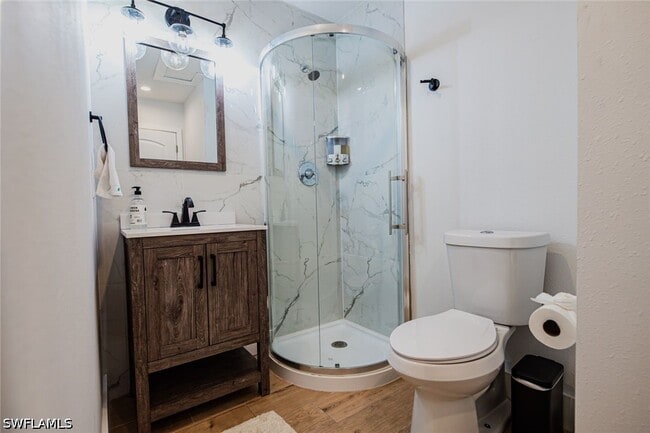 Building Photo - 811 94th Ave N