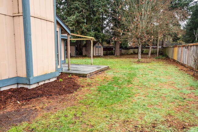 Building Photo - 13702 14th Ave S