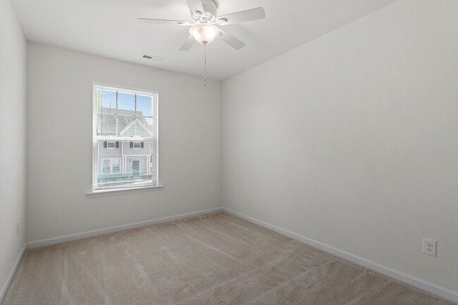 Building Photo - 731 Maypearl Ln
