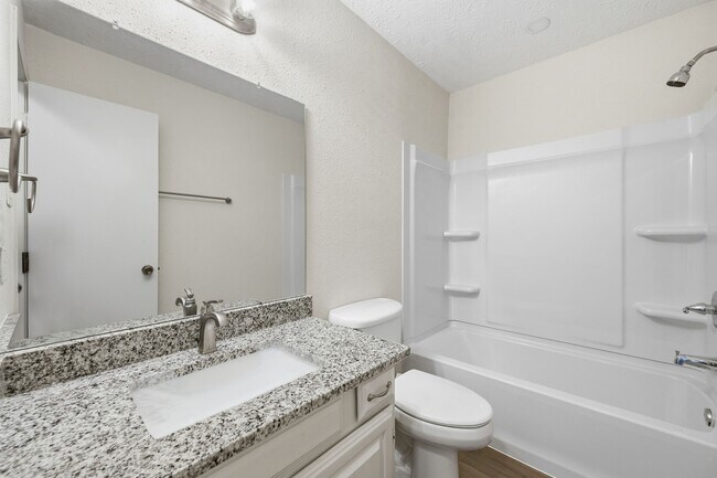 Building Photo - 25407 Lancewood Dr