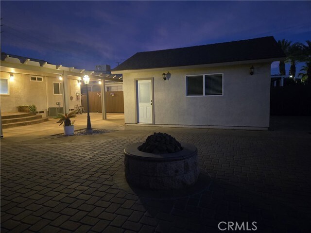 Building Photo - 10422 Mountain View Ave