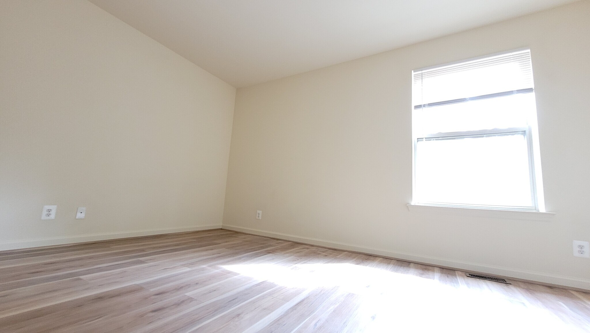 second bedroom - 516 Welsh Rd