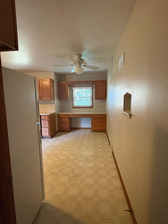 Building Photo - 3460 N 91st St