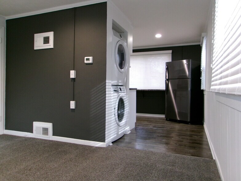 Building Photo - 3444 N 48th St