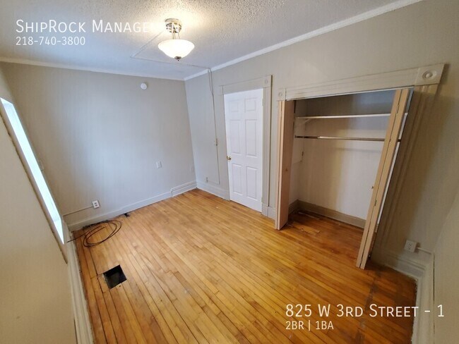 Building Photo - 825 W 3rd St