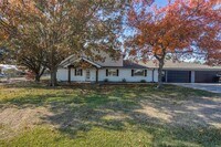 Building Photo - 6912 Taylor Ln