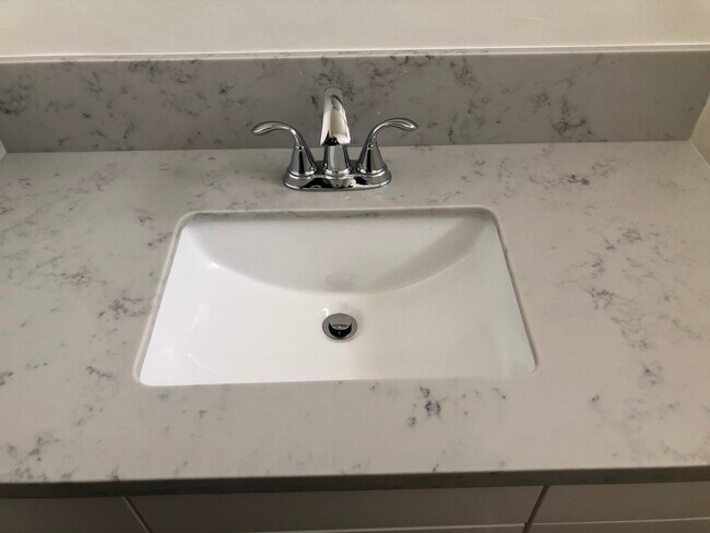 Guest bathroom - 6110 Seville Ave