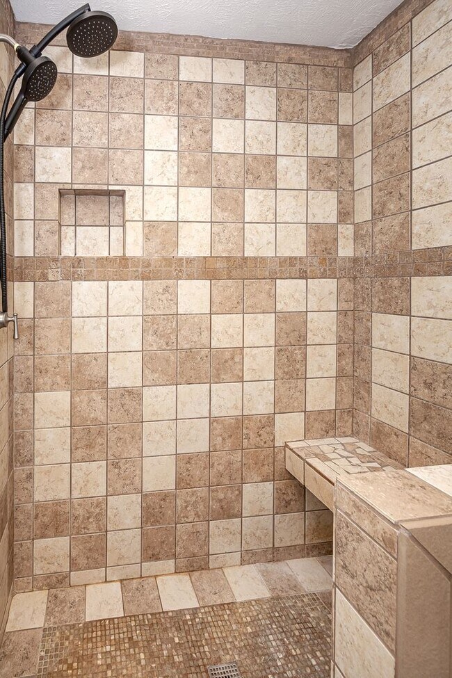 Building Photo - 5836 Slater Cir