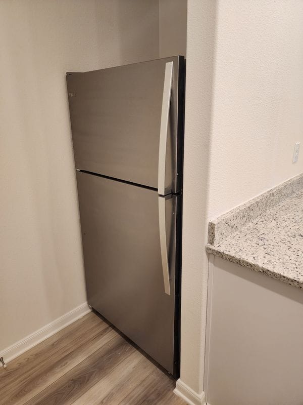 Building Photo - 304 Marsh Ln