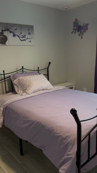 Building Photo - 3667 Michigan Ave