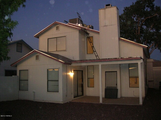 Building Photo - 8645 N Auriga Way
