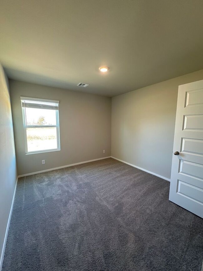 Building Photo - *Pre-leasing* BRAND NEW Three Bedroom | Tw...