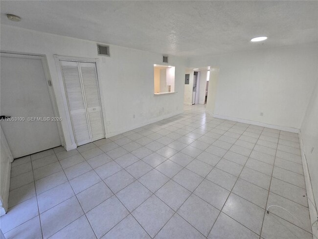 Building Photo - 12555 NW 11th Way