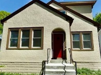 Building Photo - 1010 12th Ave SE