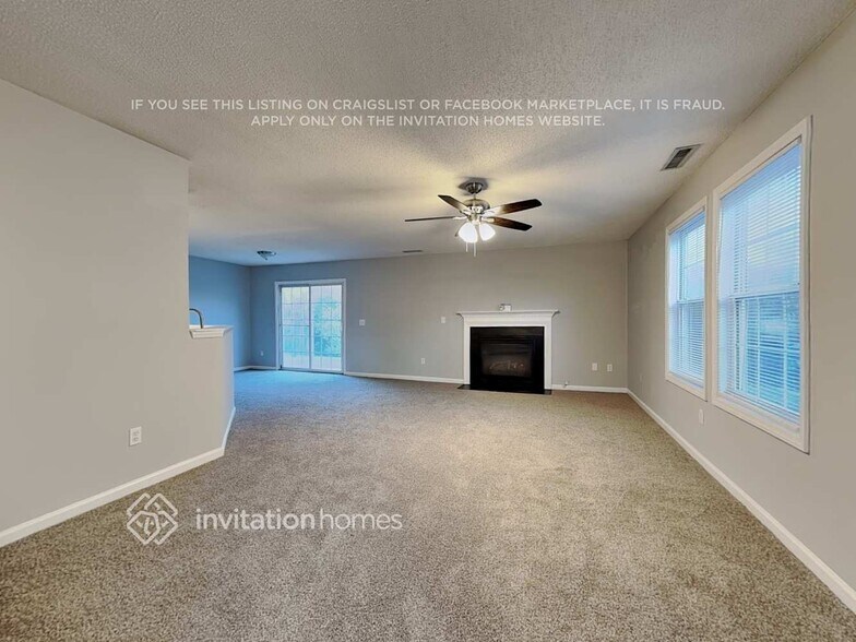 Building Photo - 4112 Toccopola St