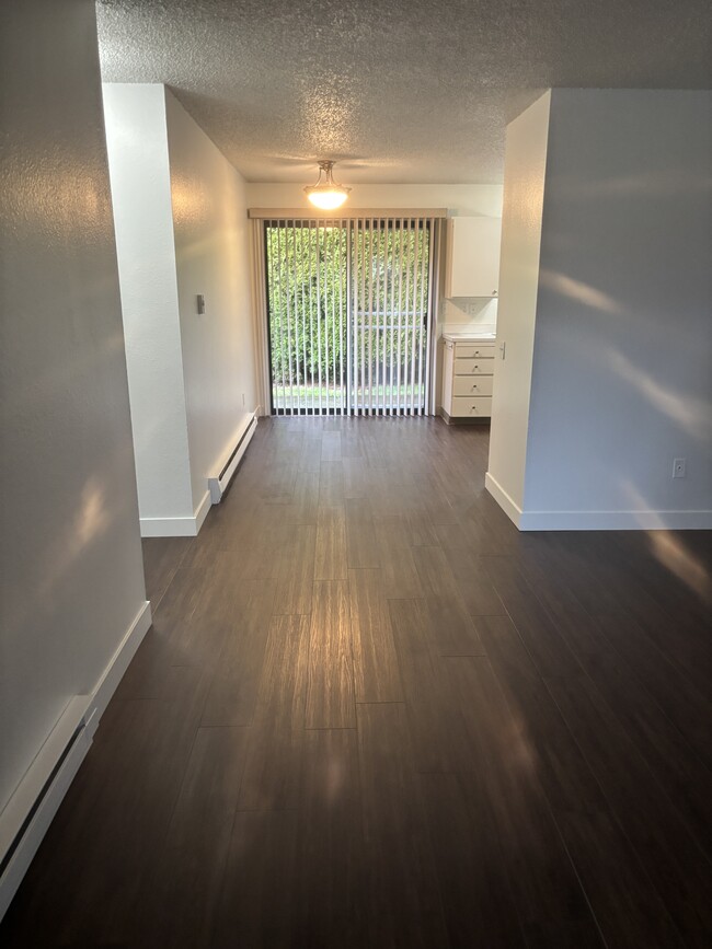 Living room to dining space - 11115 24th St E