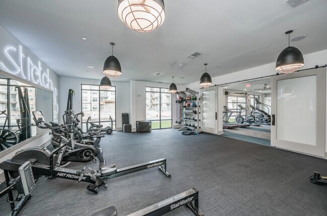 Building Photo - Up to 6 Weeks FREE – Make Your Move Today!