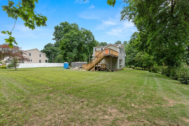 Building Photo - The Grove at Groveland